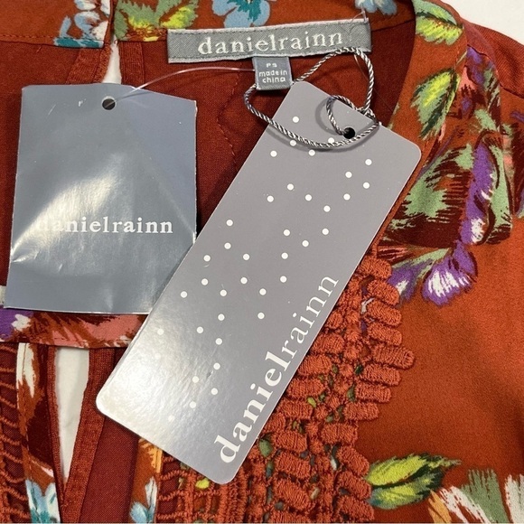 Daniel rainn Burnt Orange Quin Sleeveless Floral Keyhole Top PS - Picture 8 of 12